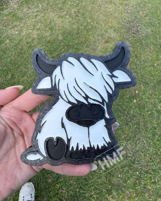 Sittin Highland Cow Freshie Mold