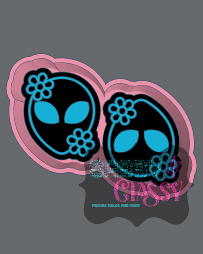Alien with Daisies Vent Freshie Mold