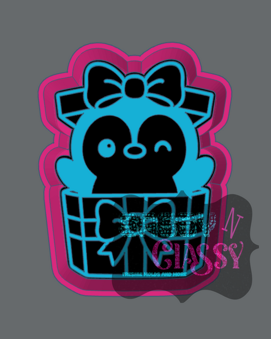 Penguin Present Freshie Mold