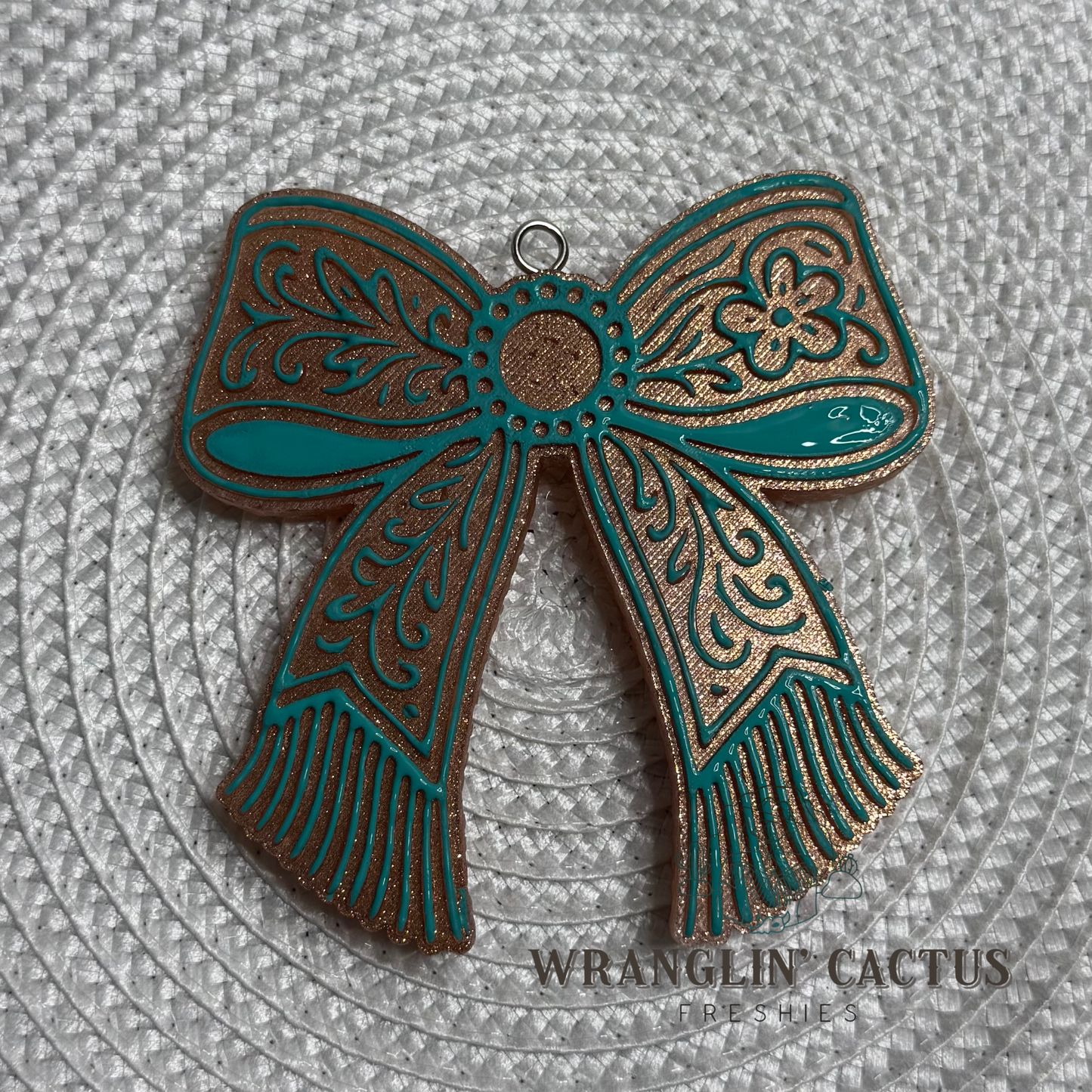 Tooled Fringe Bow Freshie Mold