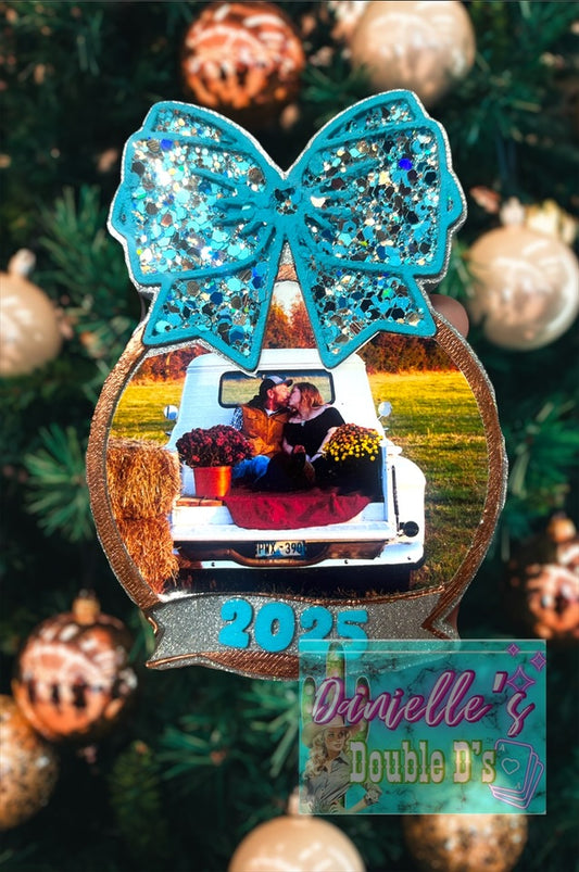 Christmas Ornament with Year Insert Freshie Mold by Danielle